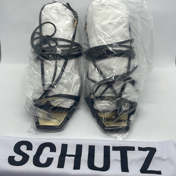 Schutz tie up sandal (6.5) - Picture 9 of 15